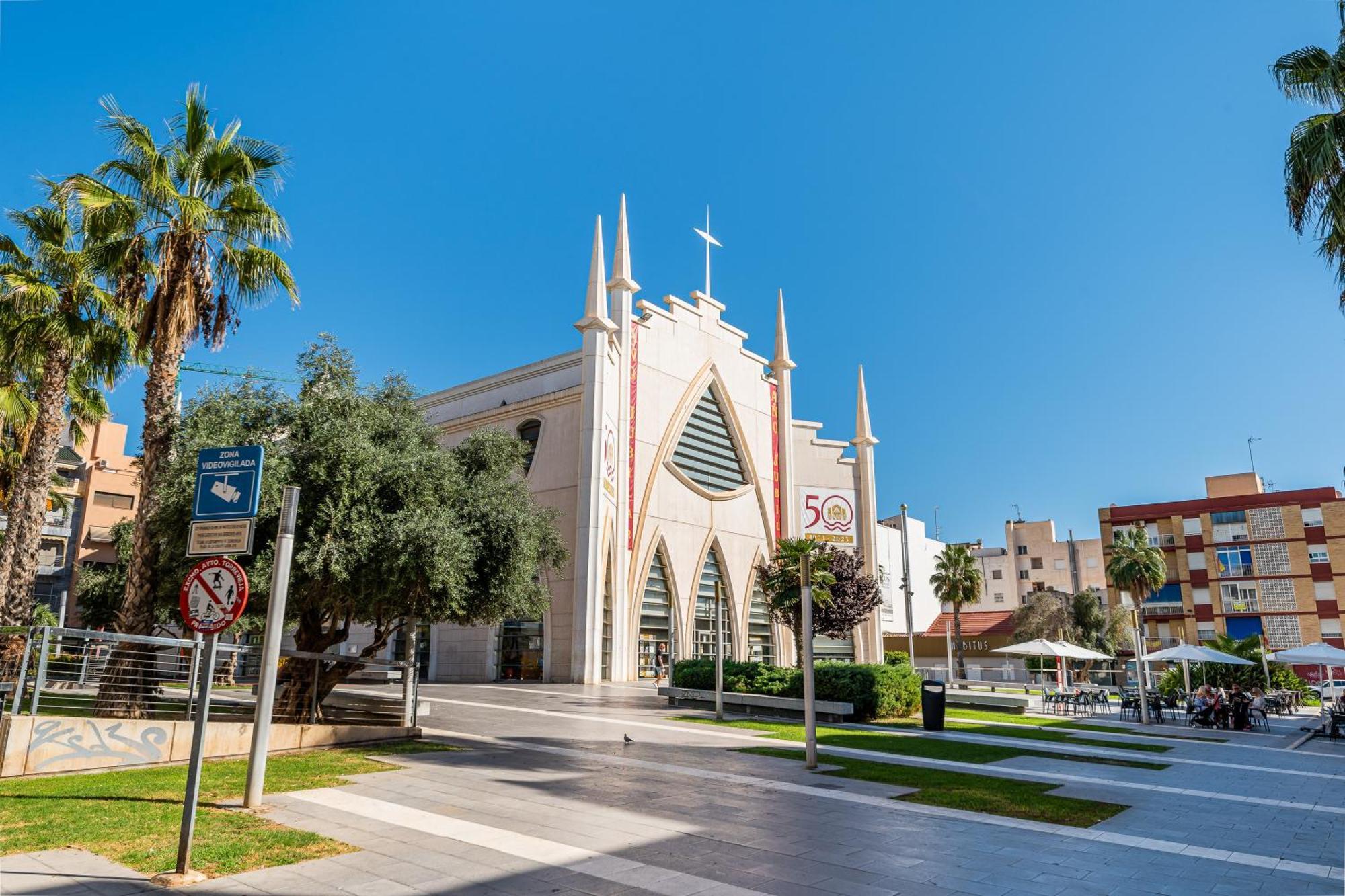 Apartamento En Centro Torrevieja Bagian luar foto